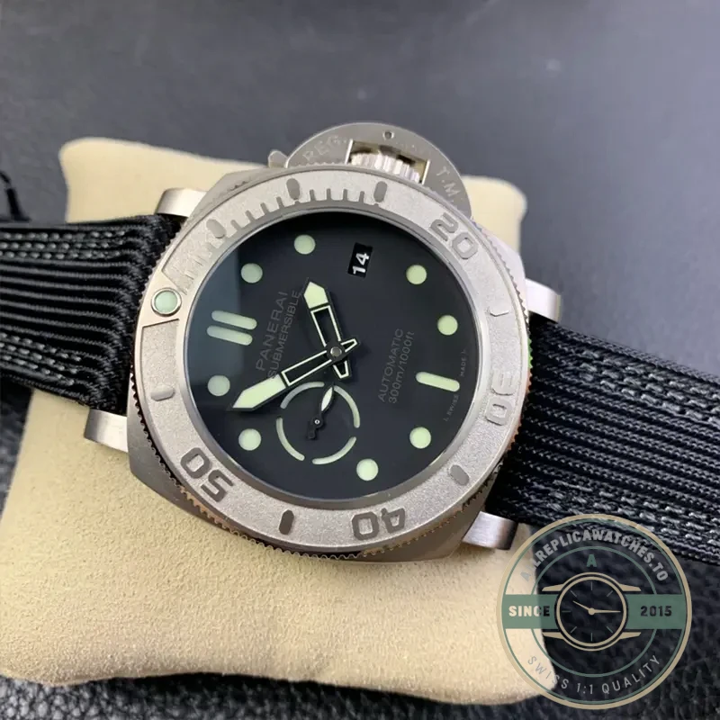 Replica Panerai Submersible PAM 984 Mike Horn Edition - Premium Super Clone Watch