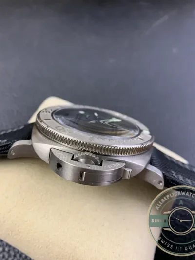 Replica Panerai Submersible PAM 984 Mike Horn Edition - Budget Luxury Replica Watch
