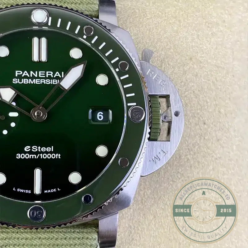 Replica Panerai Submersible PAM1287 QuarantaQuattro Verde Smeraldo - Swiss Movement Replica Watch