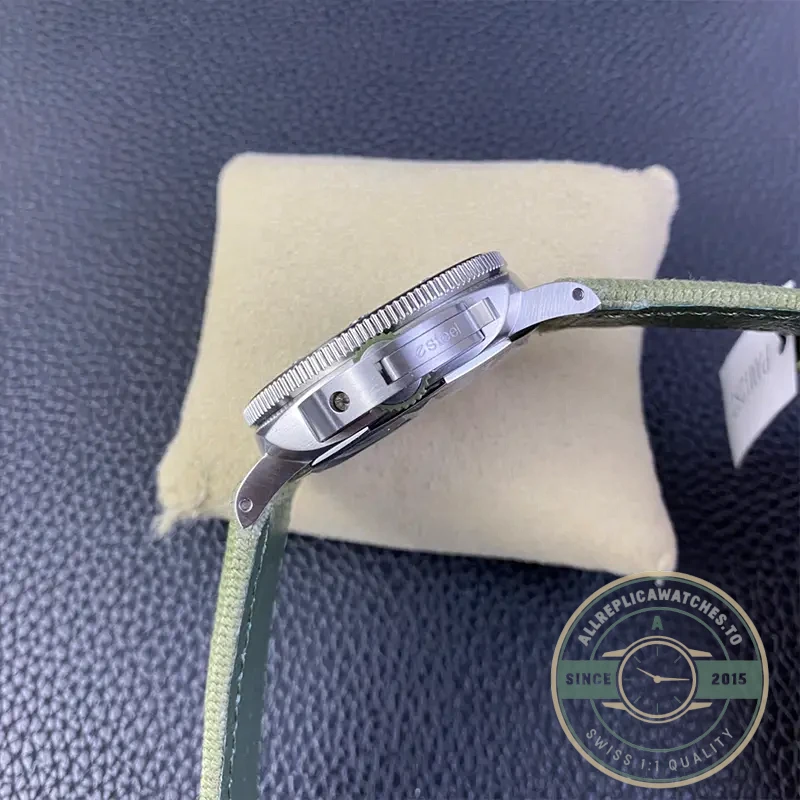 Replica Panerai Submersible PAM1287 QuarantaQuattro Verde Smeraldo - 1:1 Swiss Replica Watch
