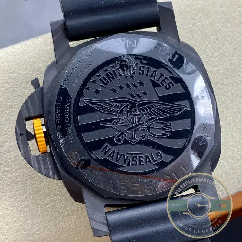 Replica Panerai Submersible Pam1324 - Premium Super Clone Watch