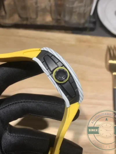 Replica Richard Mille 61-01 Yohan Blake Gray Yellow Strap - High-Grade Replica Watch