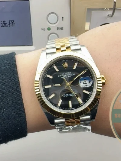 Replica Rolex Datejust m126333 41mm Bright Black Dial - Affordable Luxury Replica Timepiece