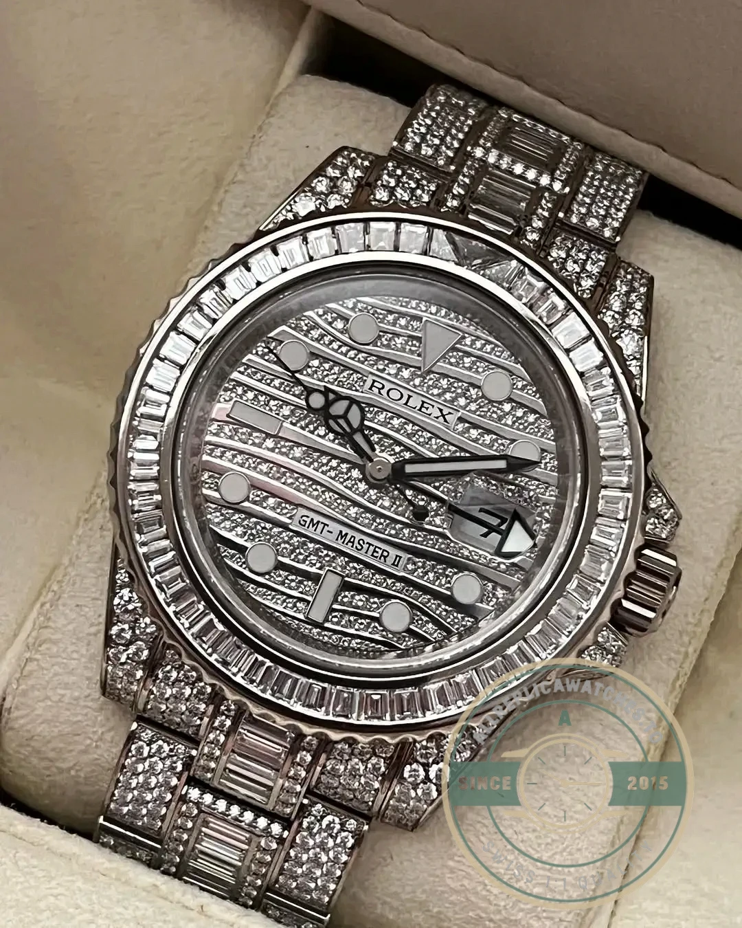 Replica Rolex GMT-Master II 40mm 116769TBR Dial Diamond - Premium Super Clone Watch