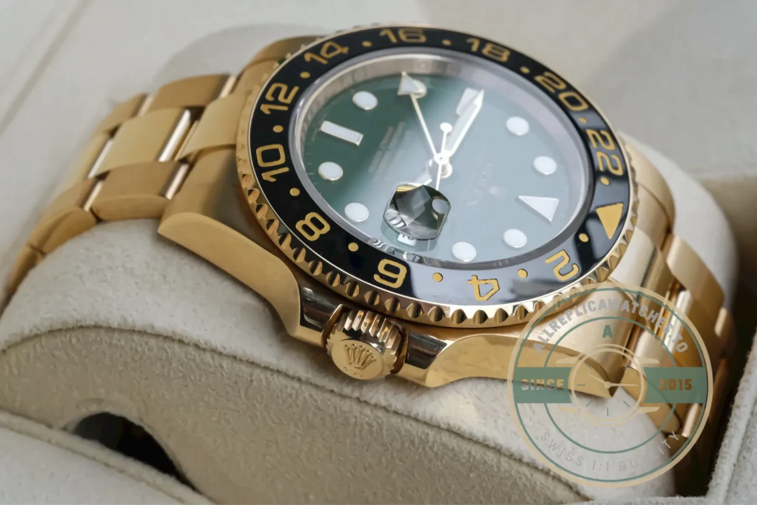 Replica Rolex GMT-Master II 40mm Dial Green 116718GSO - Swiss Movement Replica Watch
