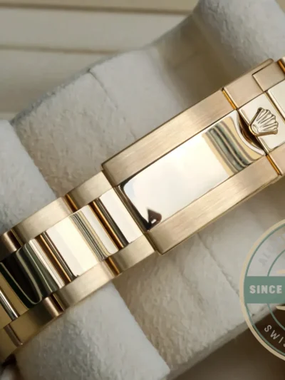 Replica Rolex GMT-Master II 40mm Dial Green 116718GSO - Luxury Replica Watch