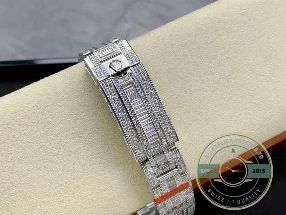 Replica Rolex Submariner Iced Out 116610LV-2 41mm Green Dial - 1:1 Swiss Replica Watch