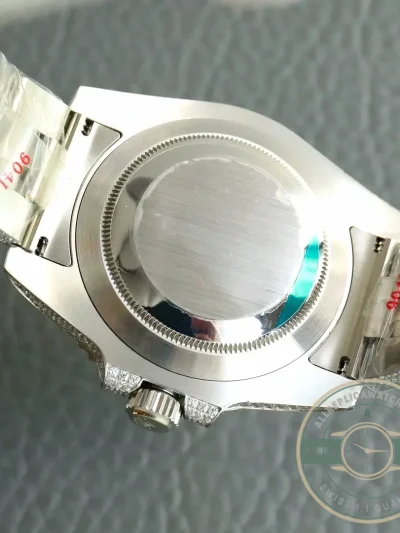 Replica Rolex Submariner Iced Out 116610LV 40mm Green Diamond Bezel - Top-Tier Swiss Replica Watch
