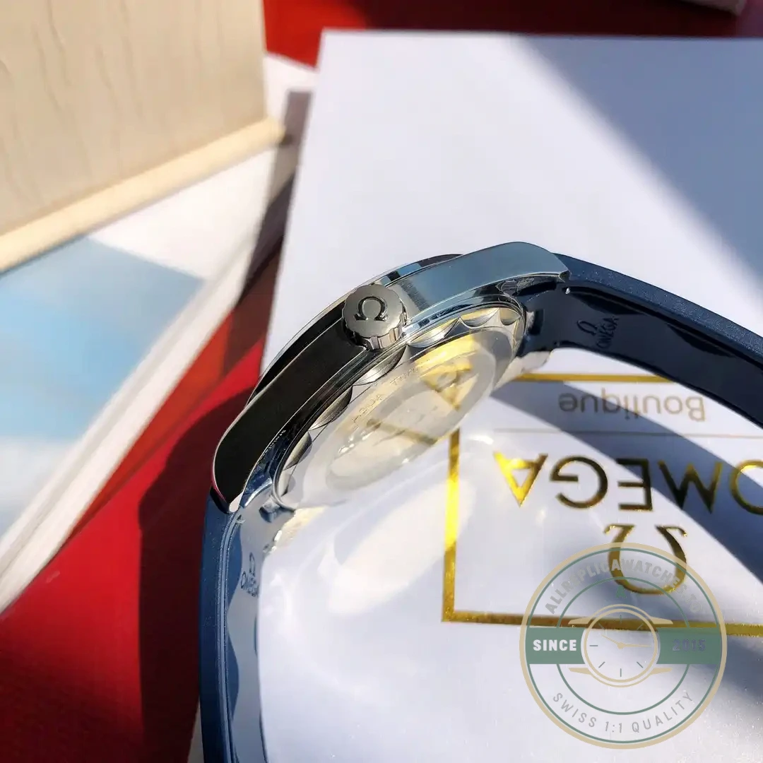 Replica Seamaster Aqua Terra 150M 43 mm 220.12.43.22.03.001 - Swiss-Made Clone Watch