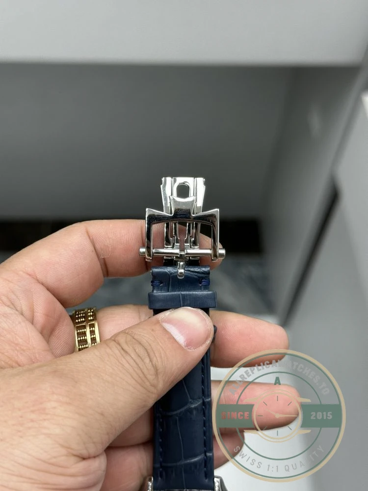 Replica Vacheron Constantin Fiftysix Series 4600E000A-B402 Blue Dial - Premium Super Clone Watch