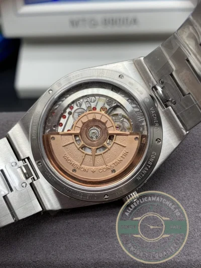 Replica Vacheron Constantin Overseas Series 2000V Blue Dial - 1:1 Swiss Replica Watch