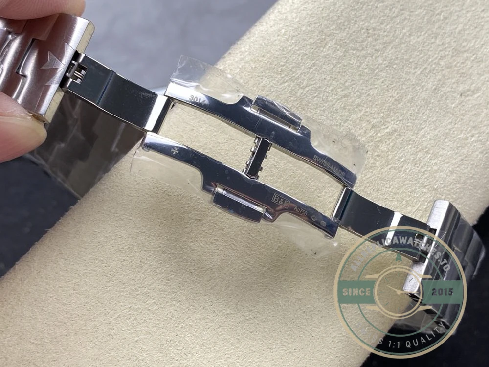 Replica Vacheron Constantin Overseas Series 4000V/210A-B911, 41mm - Swiss Movement Replica Watch