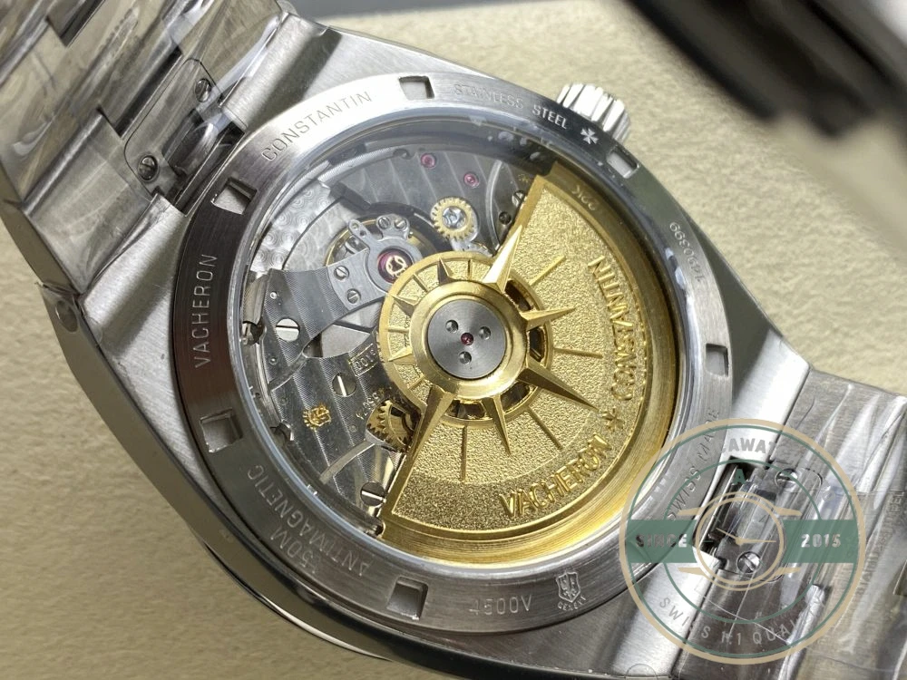 Replica Vacheron Constantin Overseas Series 4000V, White Dial 41mm - Swiss Movement Replica Watch