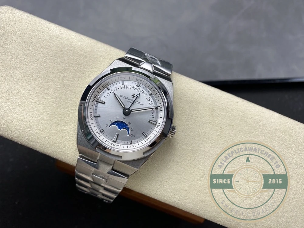 Replica Vacheron Constantin Overseas Series 4000V, White Dial 41mm - Affordable Luxury Replica Timepiece