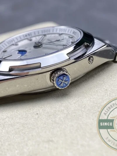 Replica Vacheron Constantin Overseas Series 4000V, White Dial 41mm - Top-Tier Swiss Replica Watch