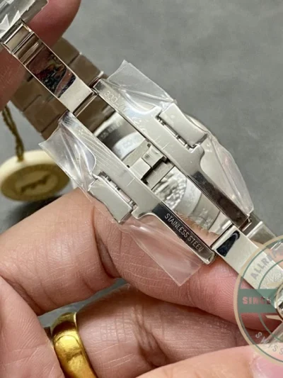 Replica Vacheron Constantin Overseas Series 47040/B01A-9093 - Factory Super Clone Watch