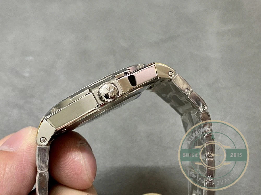 Replica Vacheron Constantin Overseas Series 47040/B01A-9093 - Swiss Movement Replica Watch