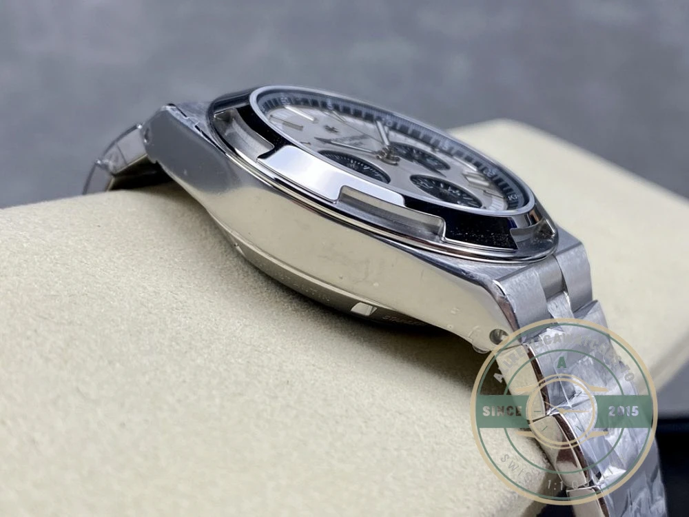 Replica Vacheron Constantin Overseas Series 5500V - Factory Super Clone Watch