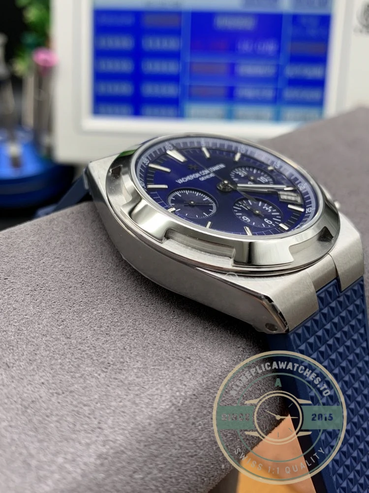 Replica Vacheron Constantin Overseas Series 5520V/210A-B148 - Swiss Movement Replica Watch