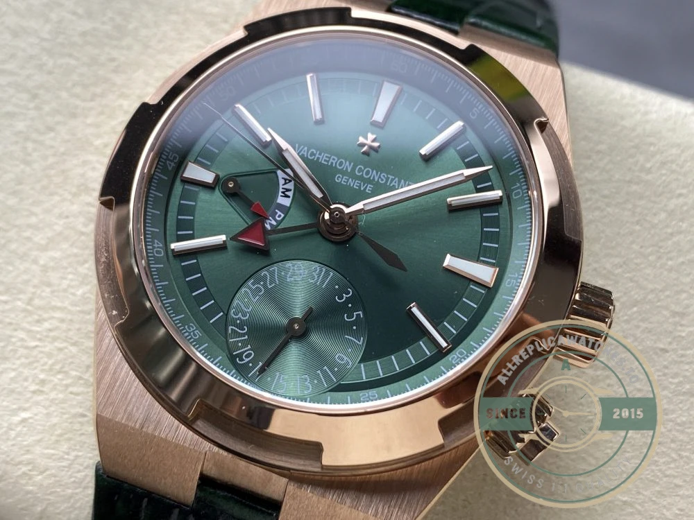 Replica Vacheron Constantin Overseas Series 7920V/210R-B965 41mm Green Dial - Top-Tier Swiss Replica Watch
