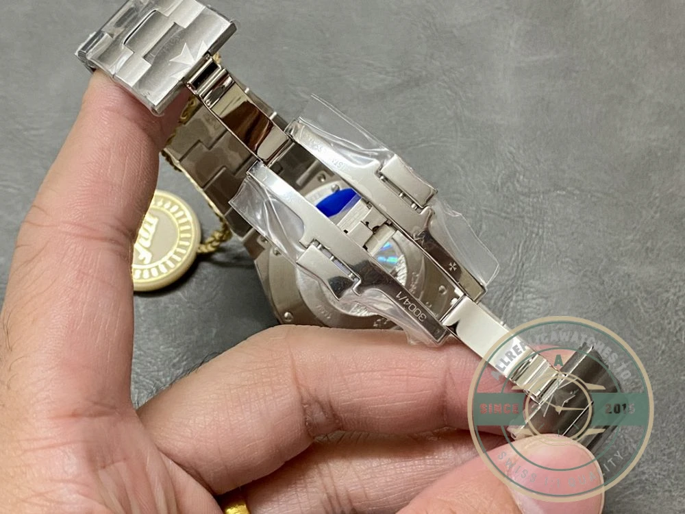 Replica Vacheron Constantin Overseas Series P47040/000A-9008 - Budget Luxury Replica Watch