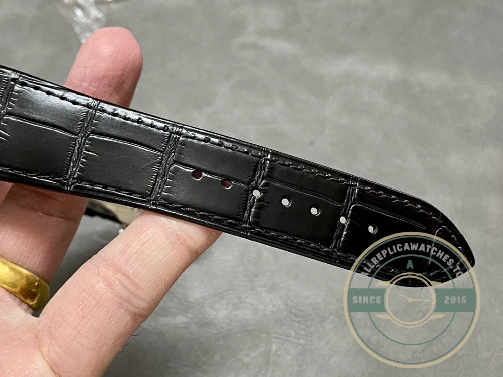 Replica Vacheron Constantin Overseas Series P47040/000A-9008, 42mm - Budget Luxury Replica Watch