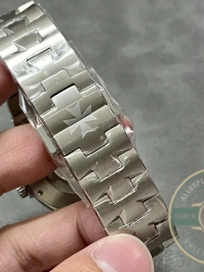 Replica Vacheron Constantin Overseas Series P47040/000A-9008, 42mm Blue Dial - Factory Super Clone Watch