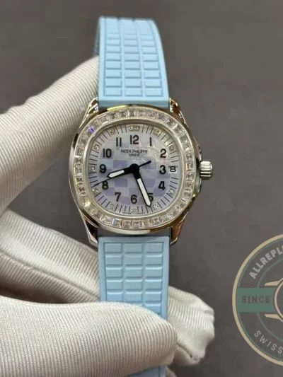 Superclone Aquanaut 5072R-001 Patek Philippe 35.6 mm, White gold, Blue dial - 1:1 Swiss Replica Watch