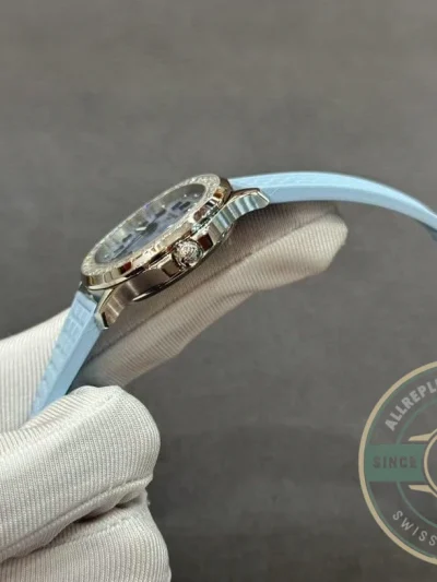 Superclone Aquanaut 5072R-001 Patek Philippe 35.6 mm, White gold, Blue dial - Factory Super Clone Watch