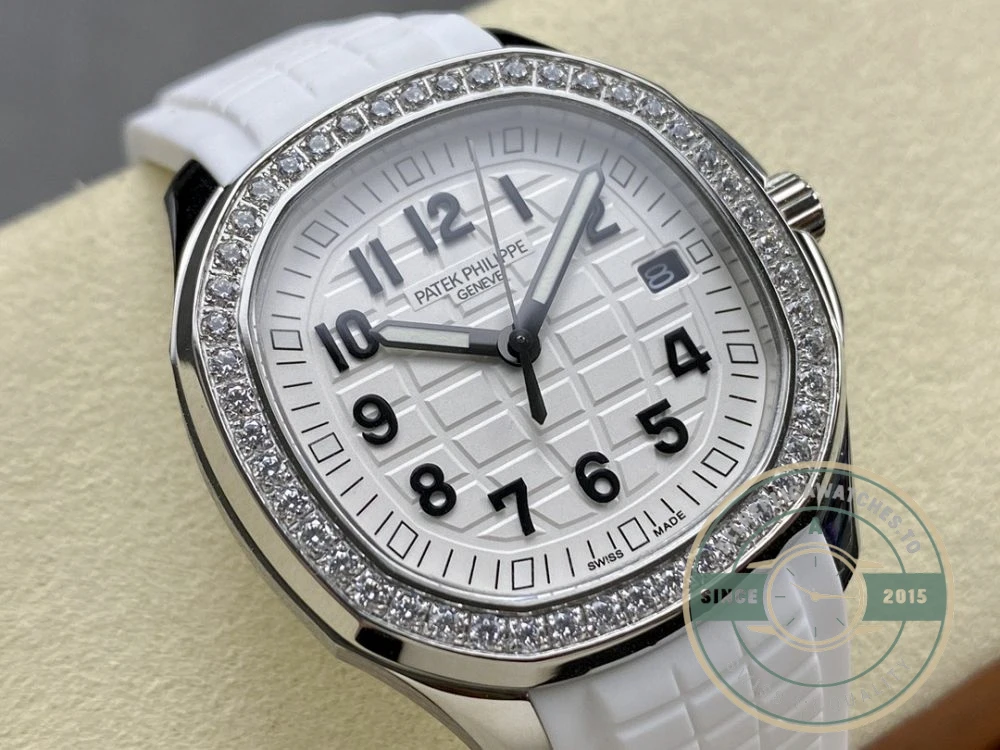 Superclone Aquanaut 5267/200A-010, Patek Philippe Luce 38.8 mm, Steel - Affordable Luxury Replica Timepiece