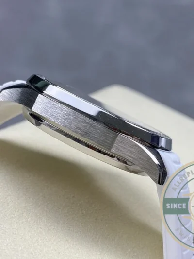 Superclone Aquanaut 5267/200A-010, Patek Philippe Luce 38.8 mm, Steel - Swiss Movement Replica Watch