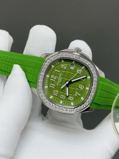 Superclone Aquanaut 5267/200A-011 Patek Philippe Luce 38.8 mm, Steel, Bright Green Dial - Premium Super Clone Watch