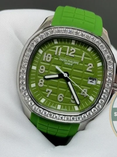 Superclone Aquanaut 5267/200A-011 Patek Philippe Luce 38.8 mm, Steel, Bright Green Dial - Premium Super Clone Watch