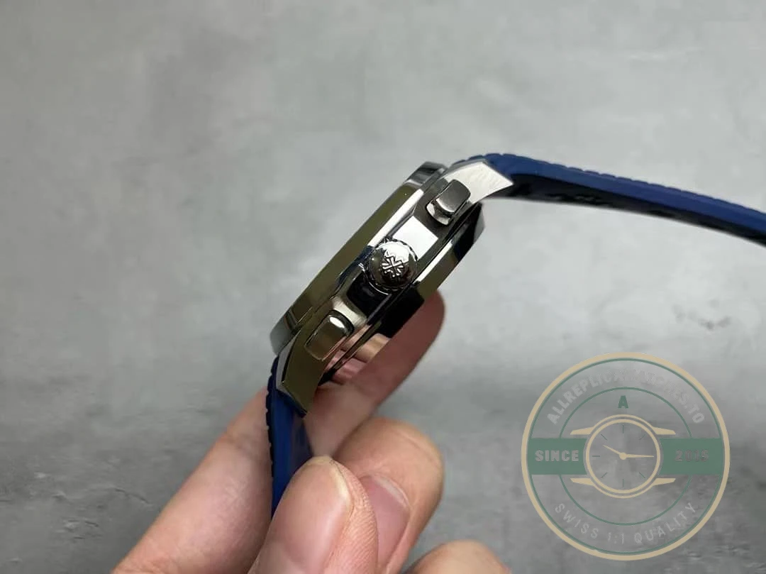Superclone Aquanaut 5968A-001 Patek Philippe Chronograph 42.2 mm, Steel, 5968A-001 Blue Strap - Best Quality Replica Watch