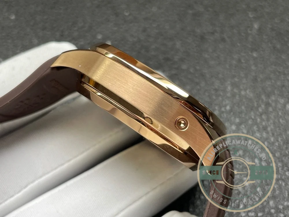 Superclone Aquanaut 5968R-001 Patek Philippe Chronograph 42.2 mm, Rose gold, Brown Dial - 1:1 Swiss Replica Watch