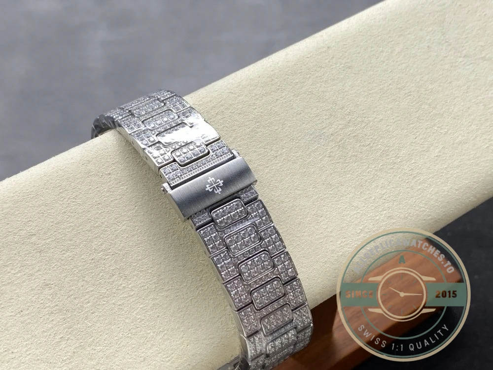Superclone Cubitus 5821/1AR Patek Philippe 45 mm Black Dial, Diamond - Premium Super Clone Watch
