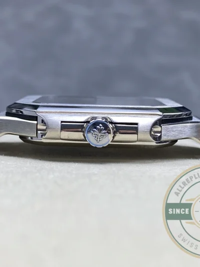 Superclone Cubitus 5821 Patek Philippe 45 mm Green Dial - Affordable Luxury Replica Timepiece