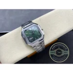 Sapphire crystal over the embossed dial of the steel Cubitus 5821 with emerald green dial