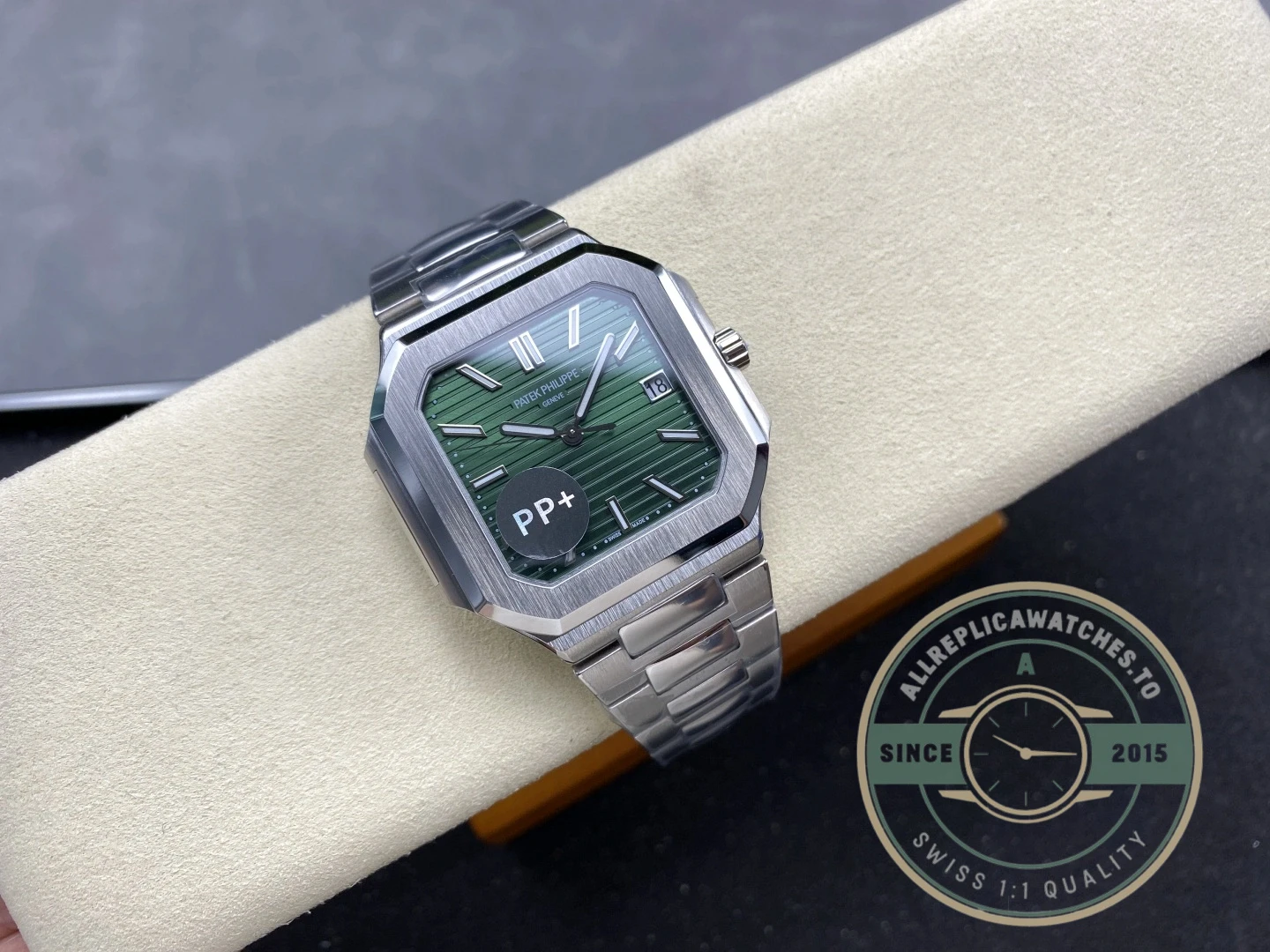 Superclone Cubitus 5821 Patek Philippe 45 mm Green Dial - 1:1 Swiss Replica Watch