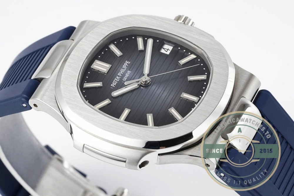 Superclone Nautilus 5711-001 Patek Philippe 40 mm, Dark Blue Dial, Blue Rubber - Factory Super Clone Watch