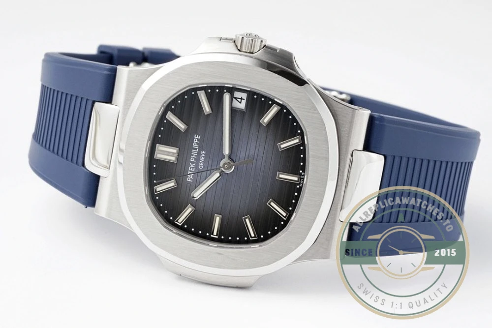 Superclone Nautilus 5711-001 Patek Philippe 40 mm, Dark Blue Dial, Blue Rubber - Top-Tier Swiss Replica Watch