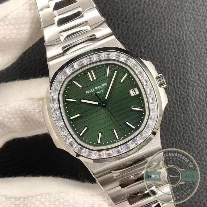 Superclone Nautilus 5711-1300A-001 Patek Philippe 40 mm, Green Dial, Baguette Bezel - Factory Super Clone Watch