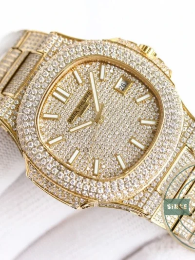 Superclone Nautilus 5711-1300A-001 Patek Philippe 40 mm, Yellow Diamond Dial - Swiss-Made Clone Watch