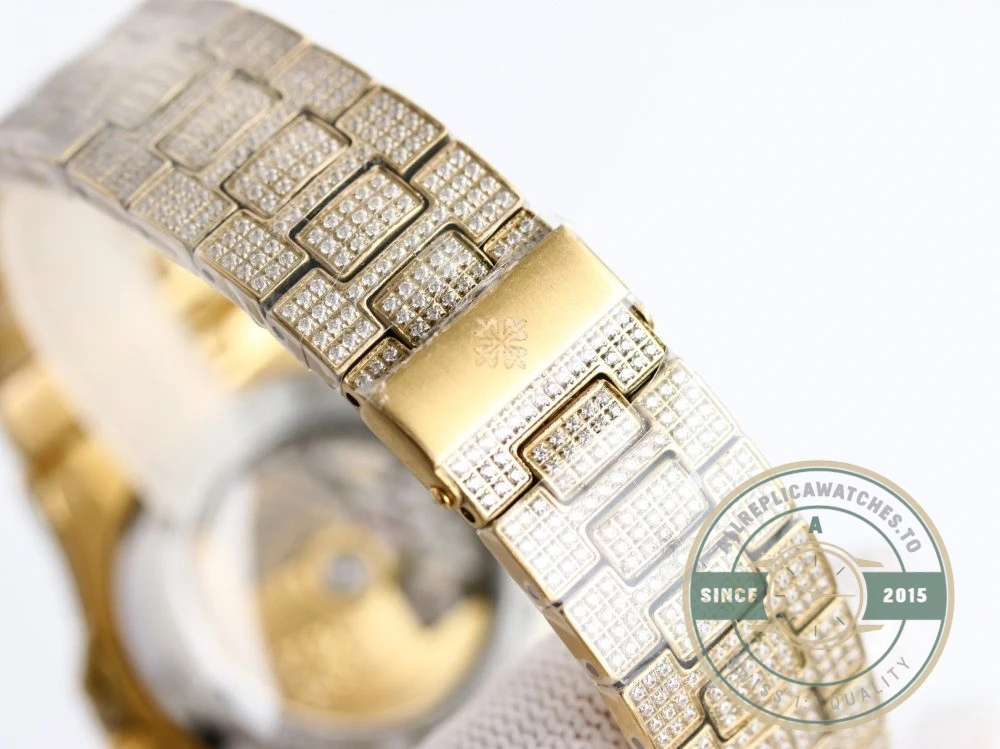 Superclone Nautilus 5711-1300A-001 Patek Philippe 40 mm, Yellow Diamond Dial - Swiss Movement Replica Watch