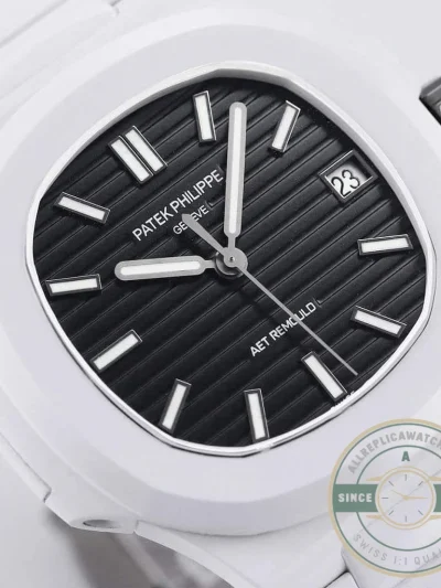 Superclone Nautilus 5711/1A-018 Patek Philippe 40 mm, Rubber Strap Black Dial - Budget Luxury Replica Watch