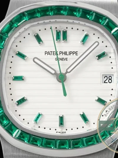 Superclone Nautilus 5711/1A-018 Patek Philippe 40 mm, Stainless Steel White Dial Iced out - 1:1 Swiss Replica Watch