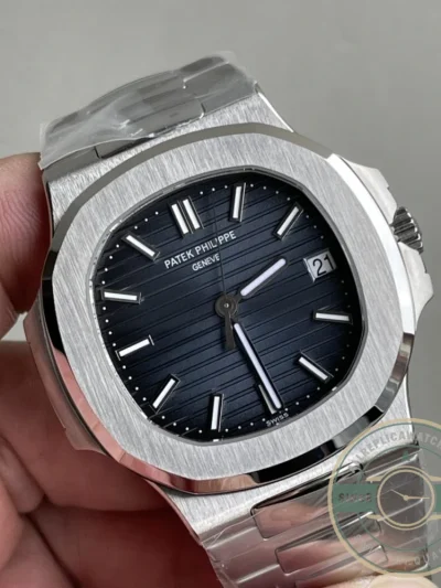 Superclone Nautilus 5711/1A 40 mm, Stainless Steel, Black Dial - 1:1 Swiss Replica Watch