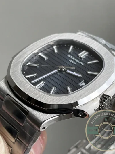 Superclone Nautilus 5711/1A 40 mm, Stainless Steel, Black Dial - Top-Tier Swiss Replica Watch