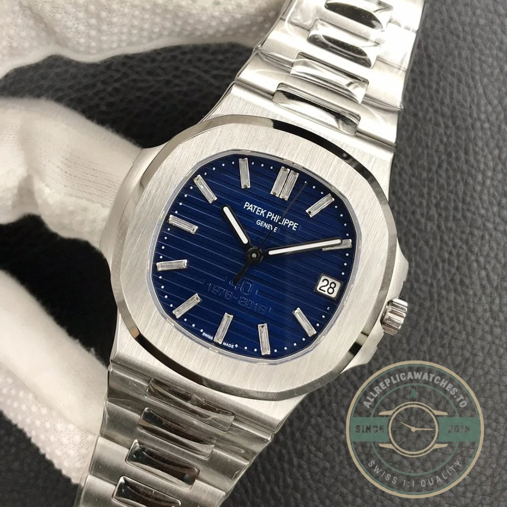 Superclone Nautilus 5711/1P-001 Patek Philippe 40 mm, 40th Anniversary, Blue Dial - Swiss-Made Clone Watch