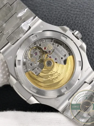 Superclone Nautilus 5711/1P-001 Patek Philippe 40 mm, 40th Anniversary, Blue Dial - Swiss-Made Clone Watch